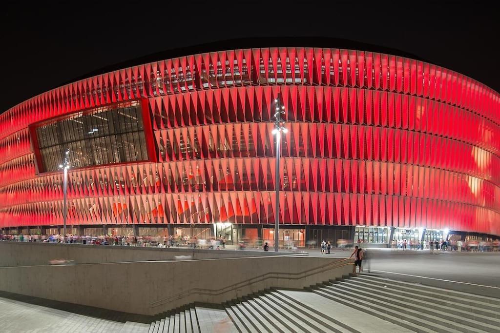 San Mames Football & Parking Bilbao Luaran gambar
